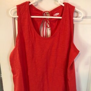 Old navy XL red tie back top NEVER WORN